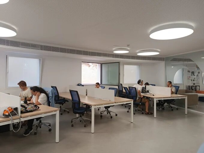 Edificio El Olivillo, coworking UCAEmprende en el centro de Cádiz